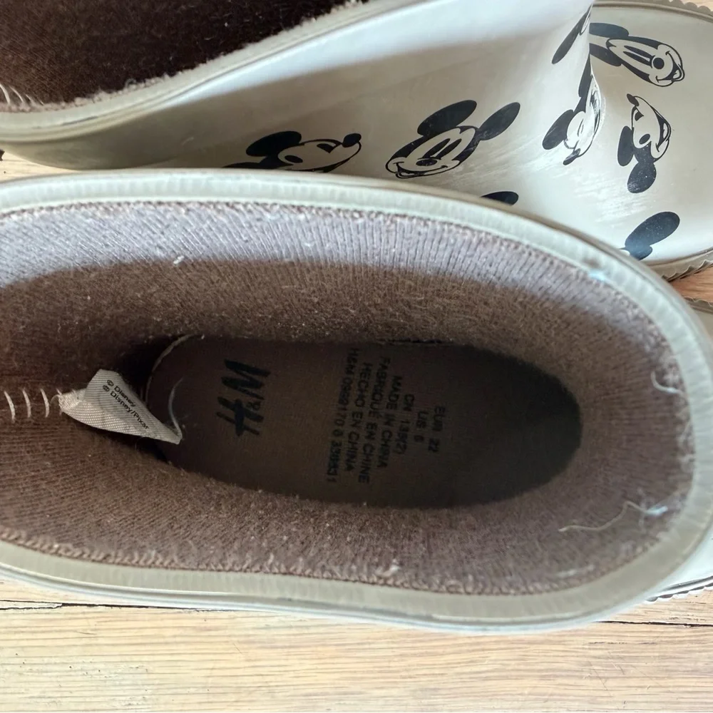 H&M Kids Mickey Mouse Rain Boots - Taupe - Picture 4 of 4
